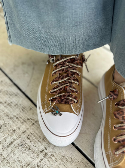Harmon Sneaks